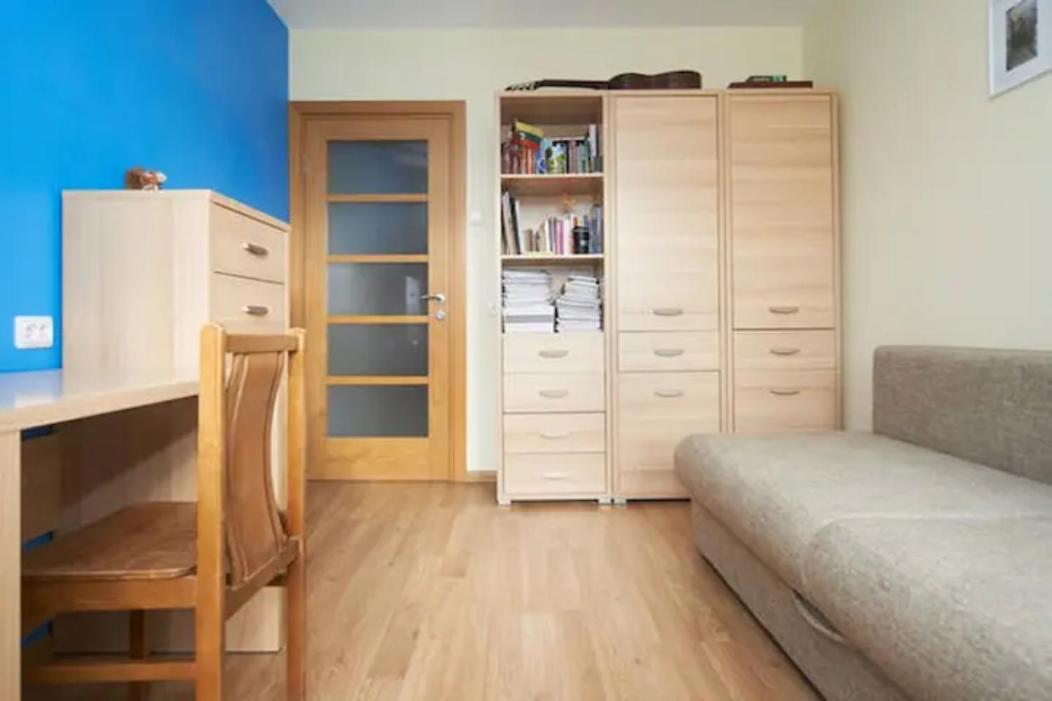 Cozy Private Room In A Three Room Apartment Free Parking Feel Like At Home Vilnius Exterior photo